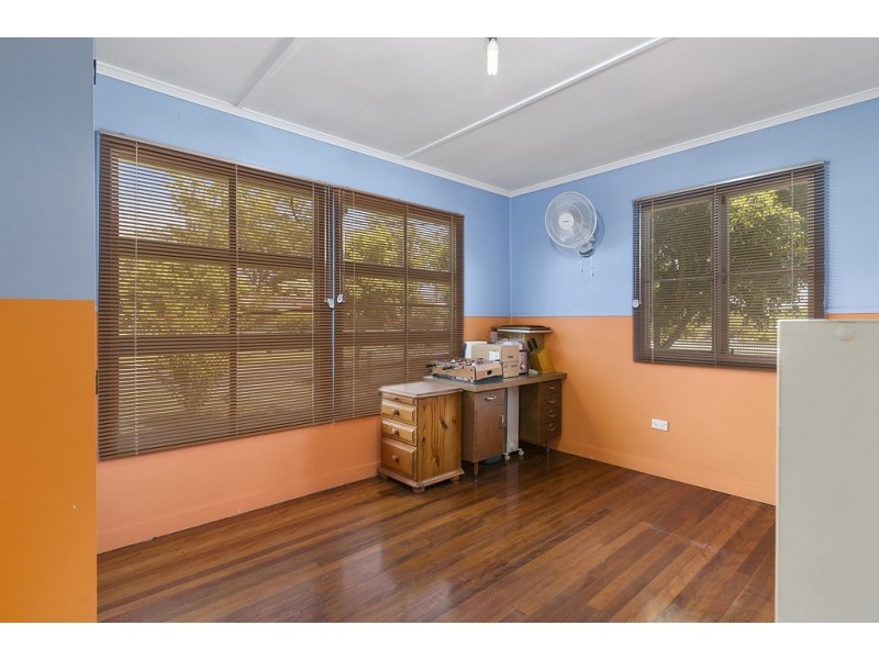 10 Ivor Street, Leichhardt QLD 4305