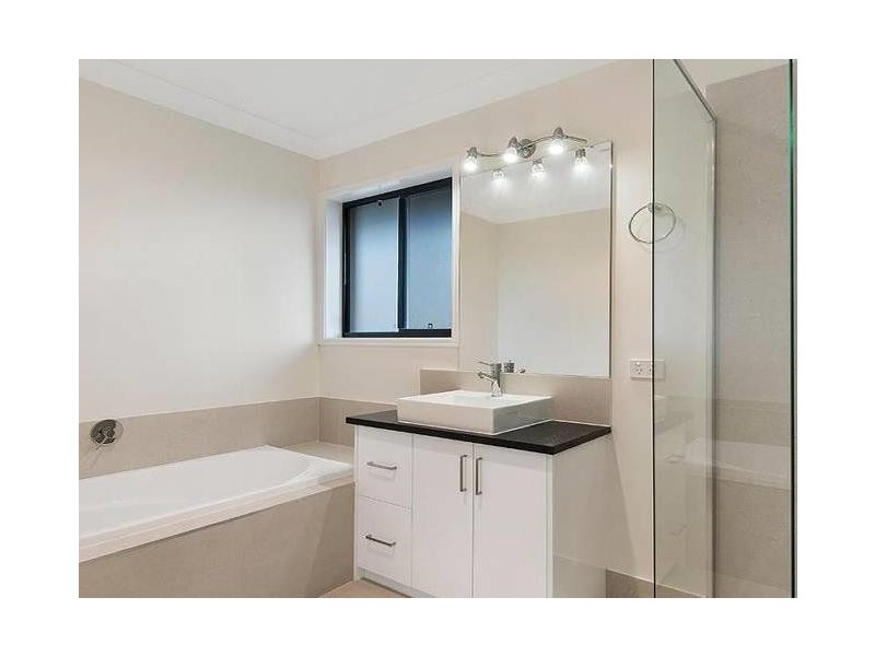 29 Upper McCormack Street, Bundamba QLD 4304