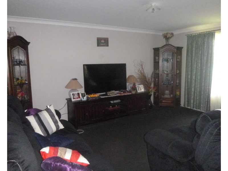 8 Hughes Court, Aratula QLD 4309