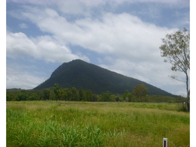 8 Hughes Court, Aratula QLD 4309