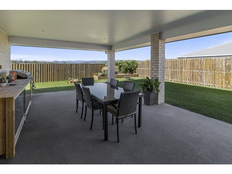 10 Cottonwood Crescent, Fernvale QLD 4306