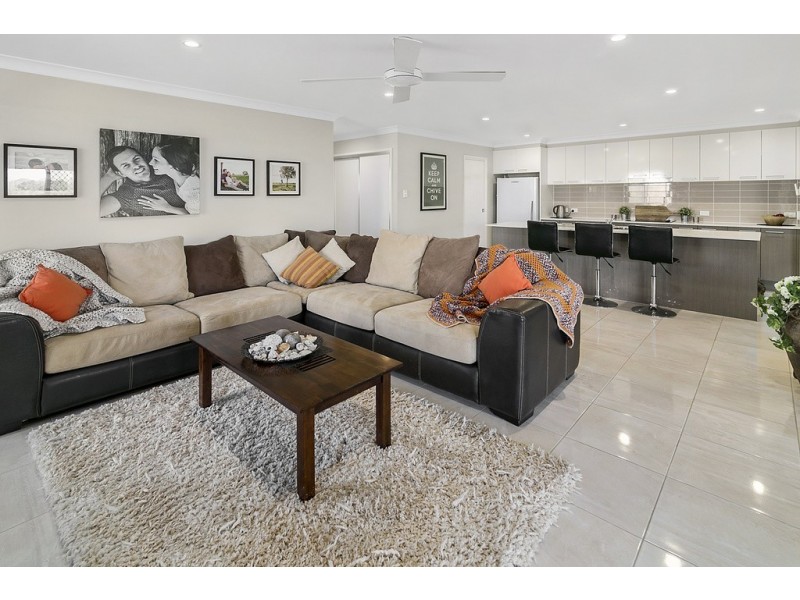10 Cottonwood Crescent, Fernvale QLD 4306