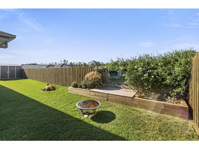 10 Cottonwood Crescent, Fernvale QLD 4306