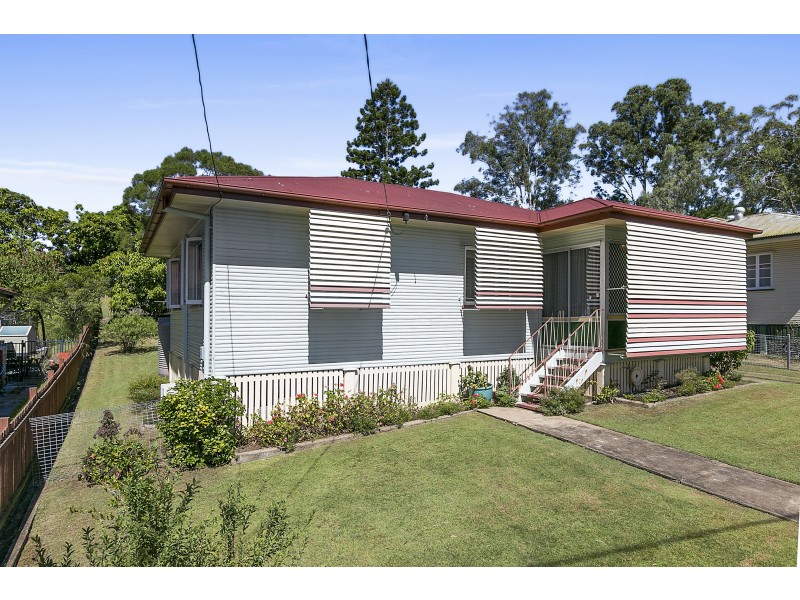 11 Robin Street, Coalfalls QLD 4305