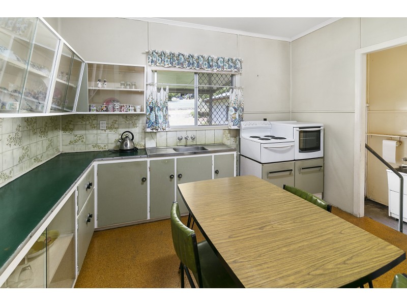 11 Robin Street, Coalfalls QLD 4305