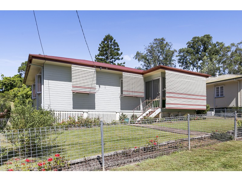 11 Robin Street, Coalfalls QLD 4305