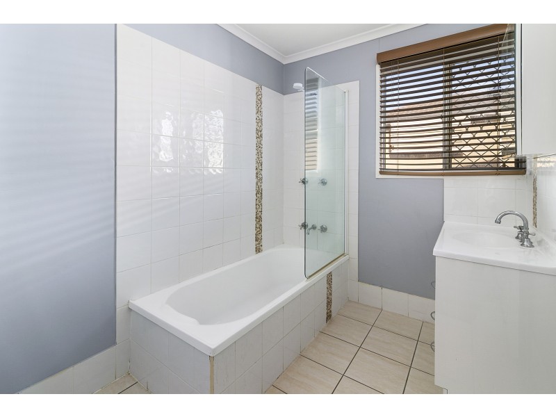 62 Thomas Street, Flinders View QLD 4305
