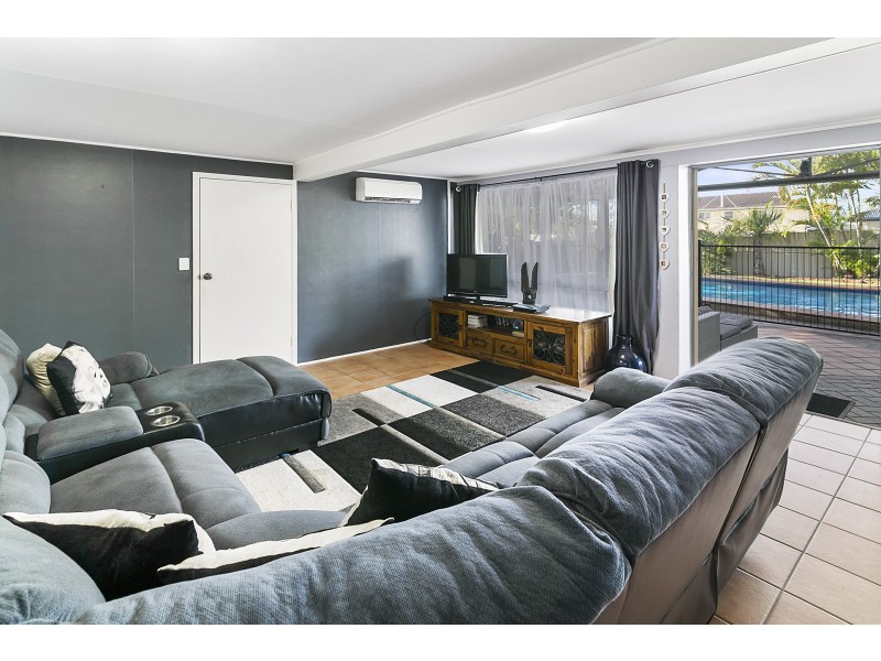 62 Thomas Street, Flinders View QLD 4305