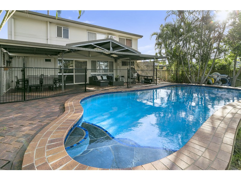 62 Thomas Street, Flinders View QLD 4305