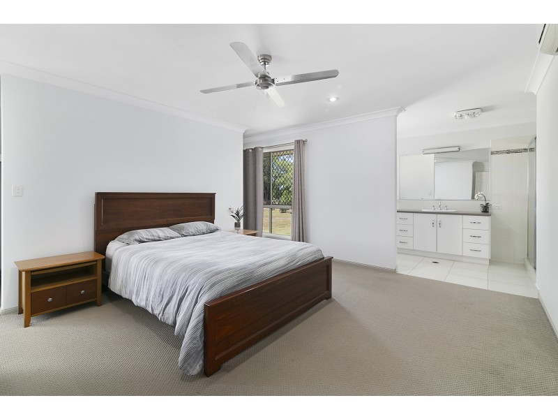 49 Peak Crossing Churchbank Weir Road, Peak Crossing QLD 4306