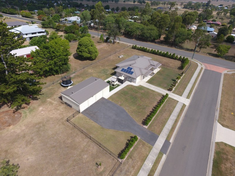 49 Peak Crossing Churchbank Weir Road, Peak Crossing QLD 4306