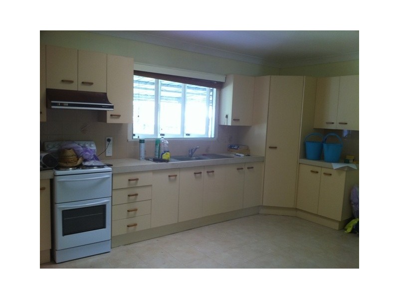 98 Haig Street, Brassall QLD 4305