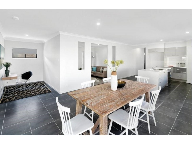 15 Caladenia Street, Deebing Heights QLD 4306