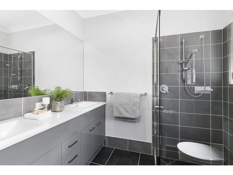 15 Caladenia Street, Deebing Heights QLD 4306