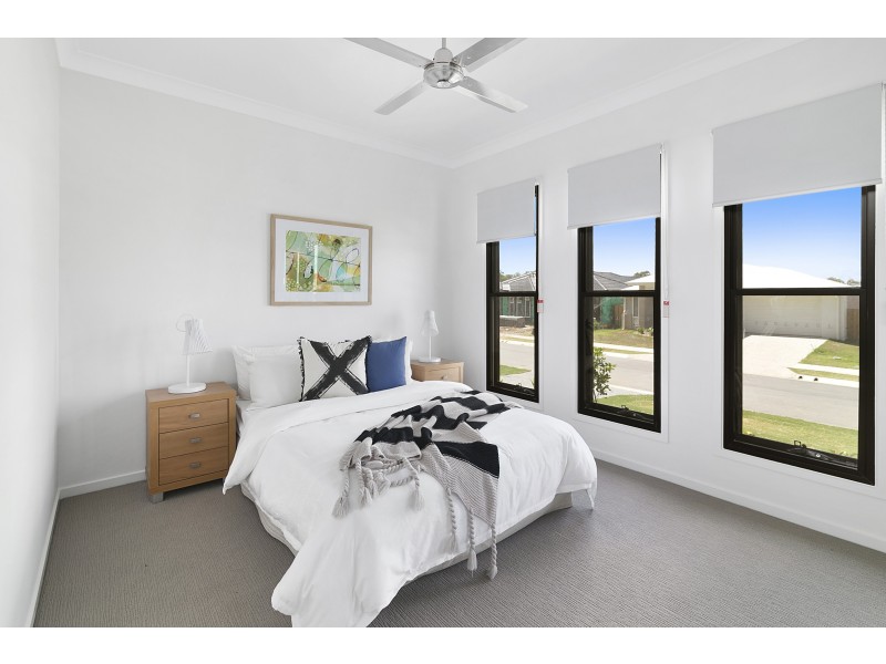 15 Caladenia Street, Deebing Heights QLD 4306