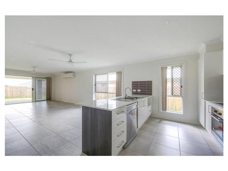 263 Cedar Road, Redbank Plains QLD 4301