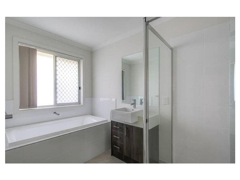 263 Cedar Road, Redbank Plains QLD 4301