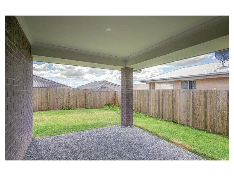 263 Cedar Road, Redbank Plains QLD 4301