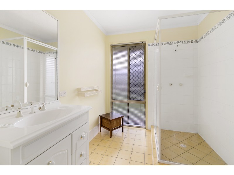 28 Alexandra Close, Flinders View QLD 4305