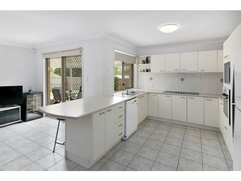 27 Willowtree Drive, Flinders View QLD 4305