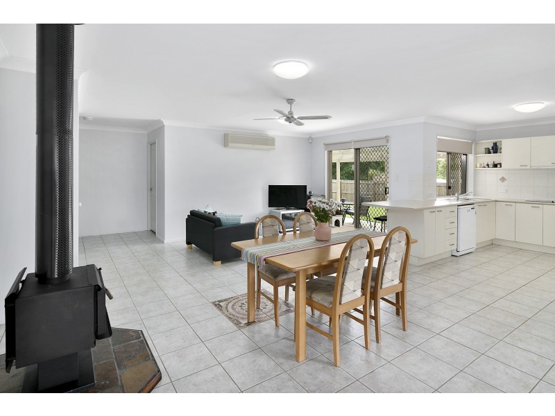 27 Willowtree Drive, Flinders View QLD 4305
