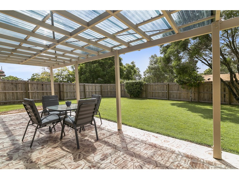 27 Willowtree Drive, Flinders View QLD 4305