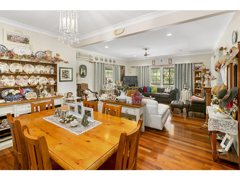 7 Craswell Court, Chuwar QLD 4306