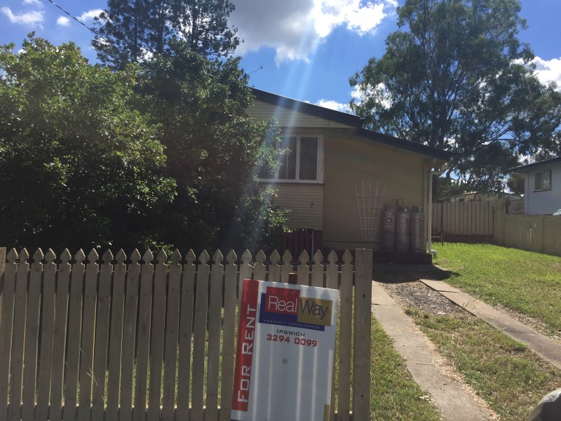 7 Peacock Street, One Mile QLD 4305