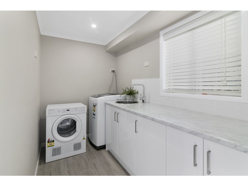 12 Leopard Street, Raceview QLD 4305