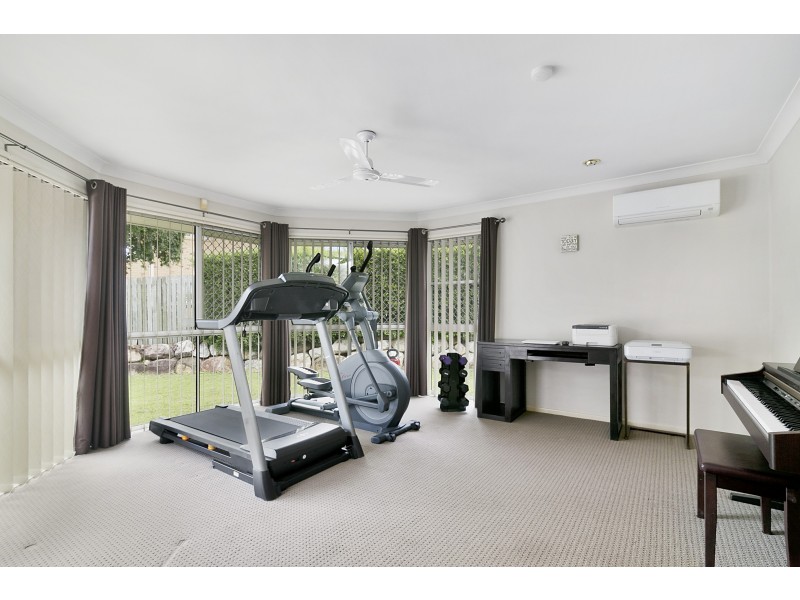 12 Tina Close, Raceview QLD 4305