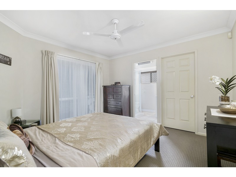 12 Tina Close, Raceview QLD 4305