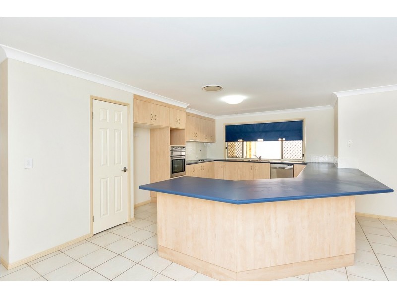 24 Chestnut Drive, Flinders View QLD 4305