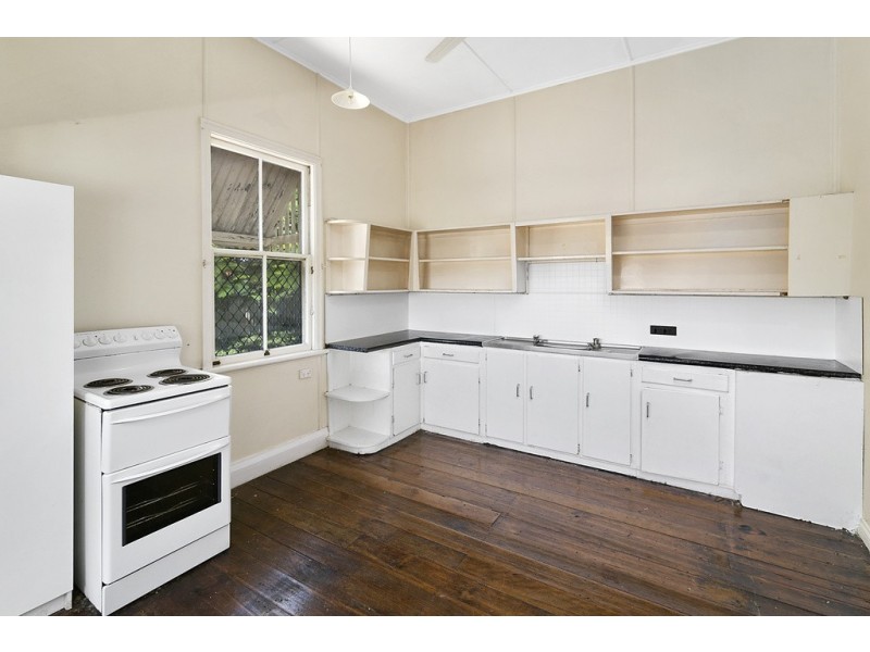 182 Cascade Street, Raceview QLD 4305