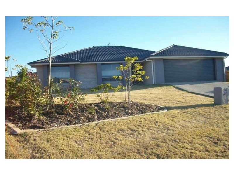 9 Bickle Place, North Booval QLD 4304