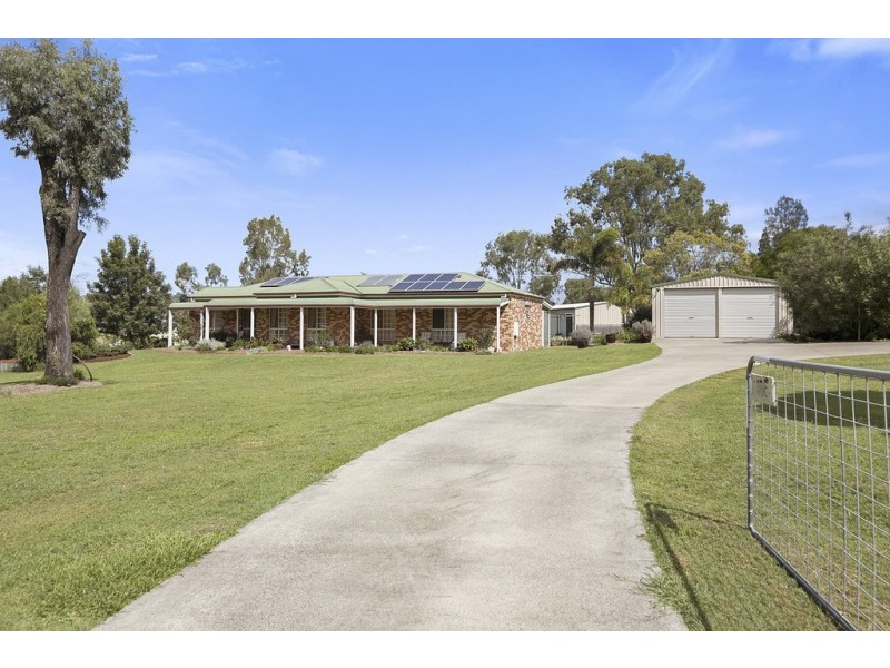 16 Ruby Crescent, Willowbank QLD 4306