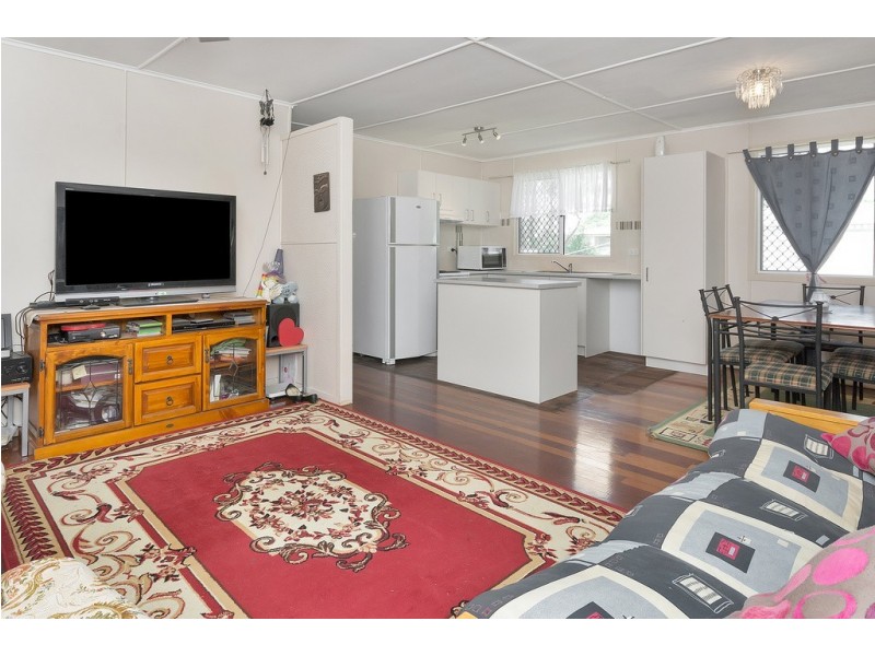 7 Edgar Street, Eastern Heights QLD 4305