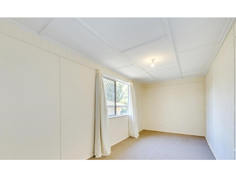 32 North Station Road, North Booval QLD 4304