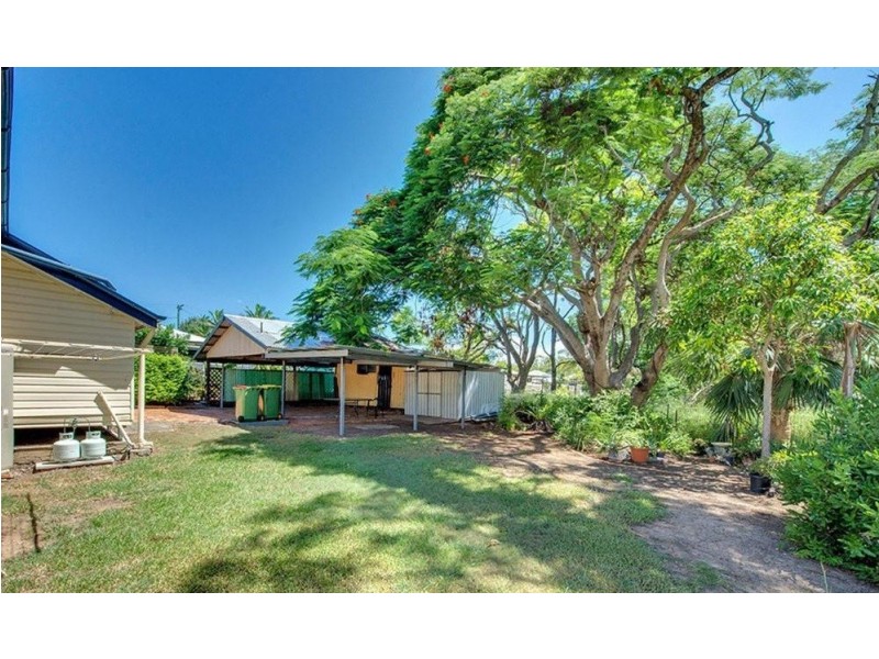 32 North Station Road, North Booval QLD 4304