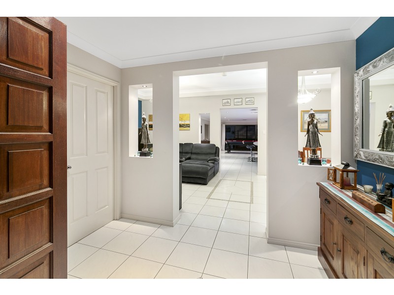 169 Edwards Street, Flinders View QLD 4305