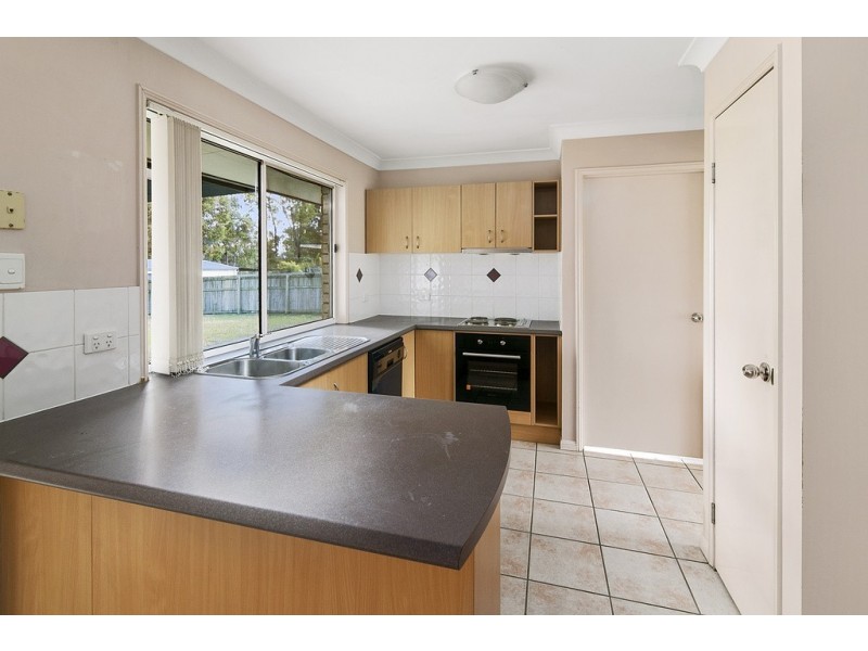 57 Kensington Drive, Flinders View QLD 4305