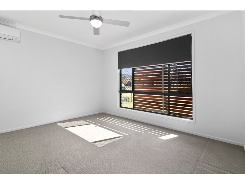 4 Bowerbird Street, Deebing Heights QLD 4306