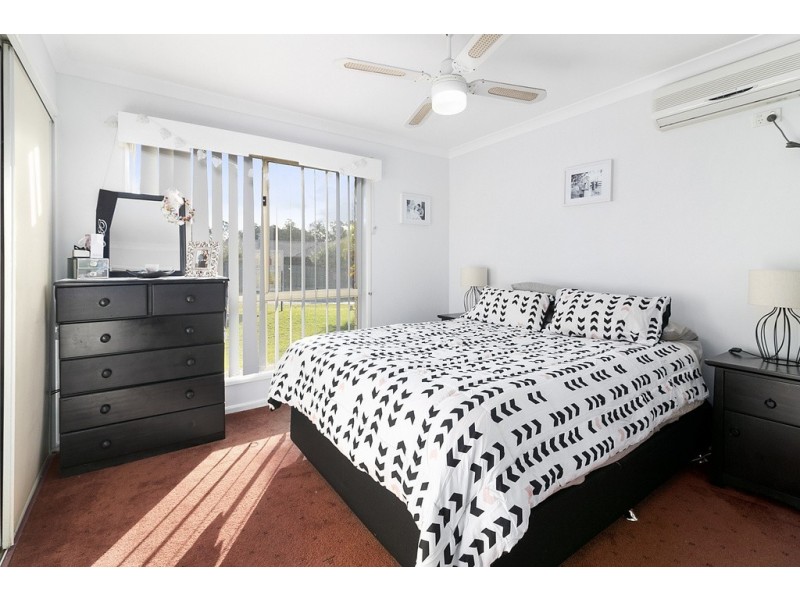 4 Walnut Close, Yamanto QLD 4305
