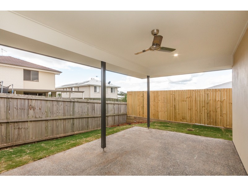 8 Wyness Street, Deebing Heights QLD 4306