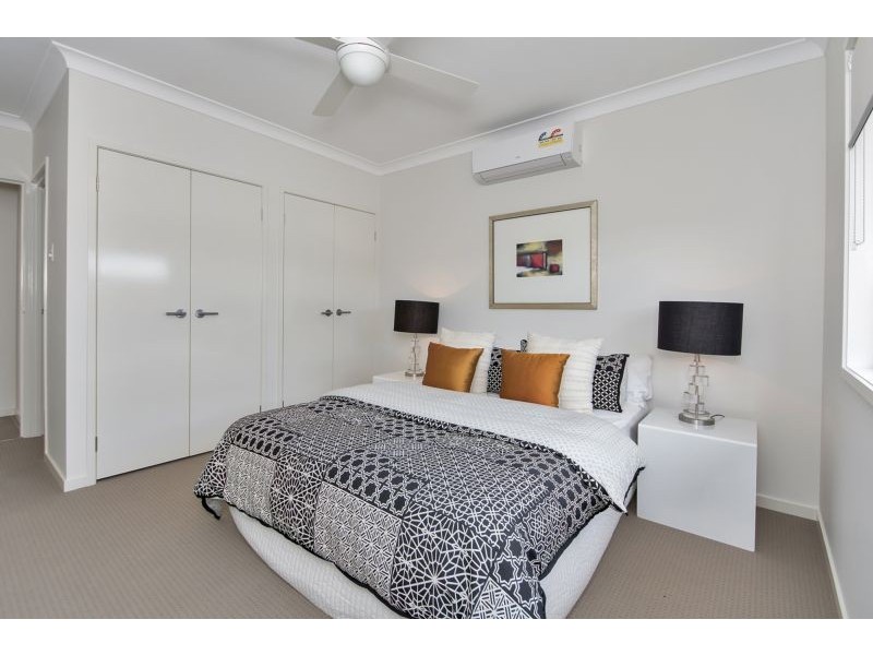 13 Bowerbird Street, Deebing Heights QLD 4306