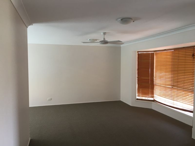 6 Jonquil Circuit, Flinders View QLD 4305