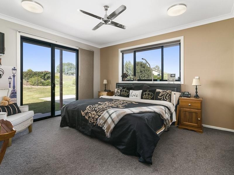 22 Winks Road, Peak Crossing QLD 4306
