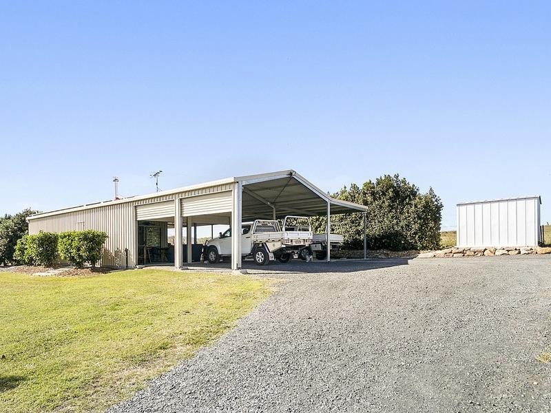 22 Winks Road, Peak Crossing QLD 4306