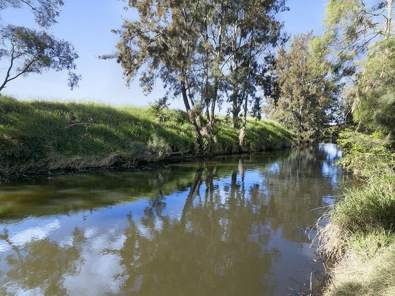 22 Winks Road, Peak Crossing QLD 4306