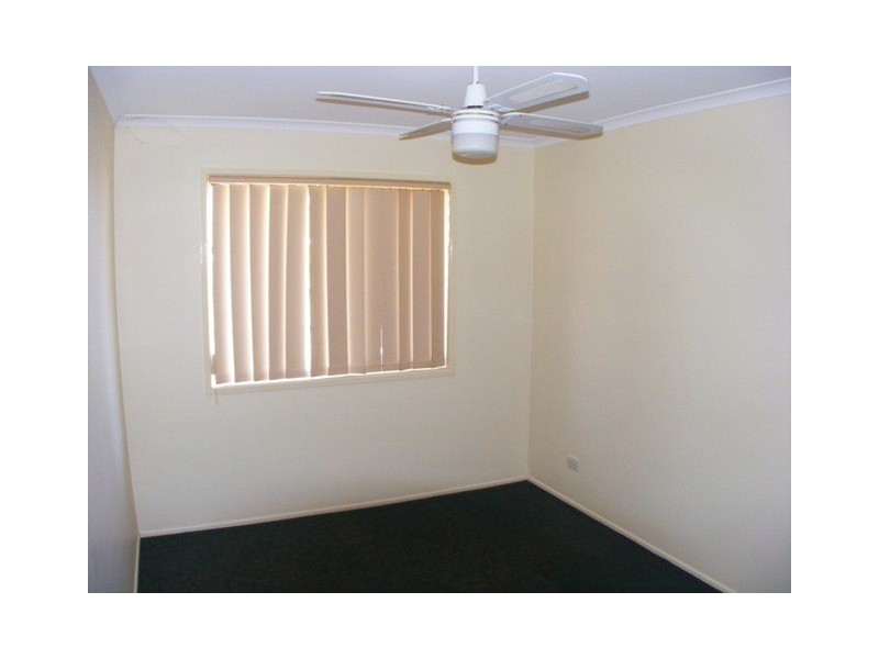 2/3 Settlers Way, Raceview QLD 4305