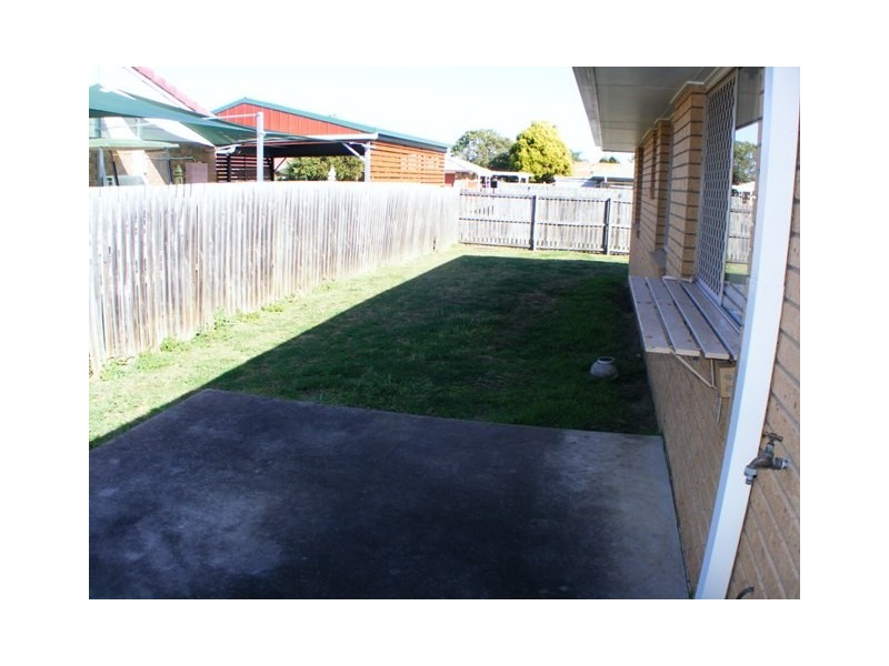 2/3 Settlers Way, Raceview QLD 4305